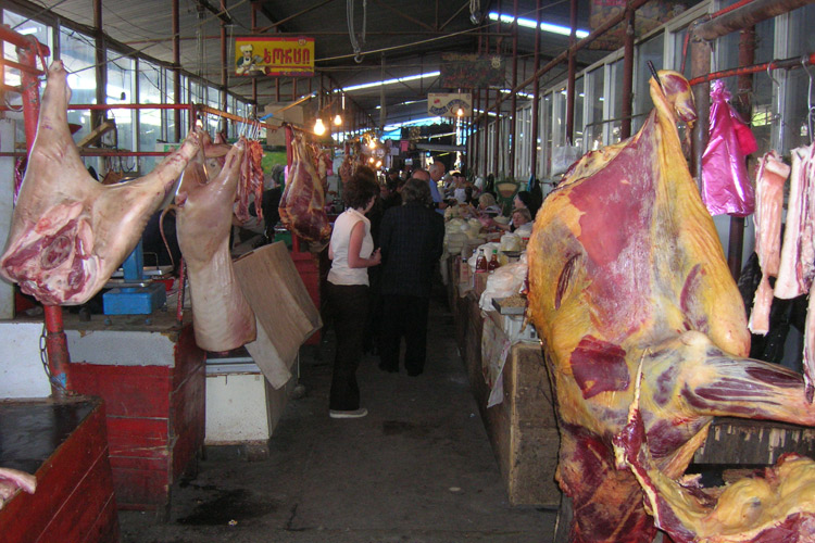 Marktszene in Kutaisi der zweitgrten Stadt Georgiens, liegt in der Kolchischen Ebene. (c) Christoph Riegler